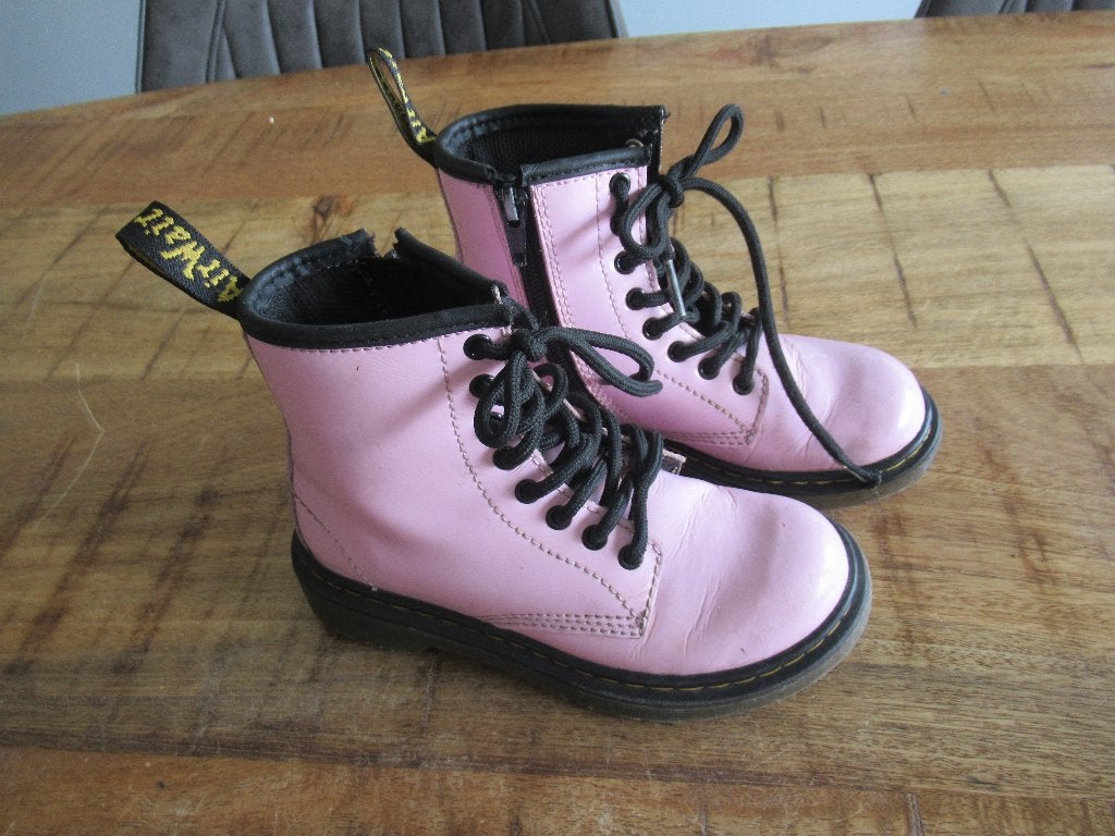 Roze Meisje schoenen Dr Martens boots maat 29, Kinderen en Baby's, Kinderkleding | Schoenen en Sokken, Dr. Martens, Meisje, Schoenen