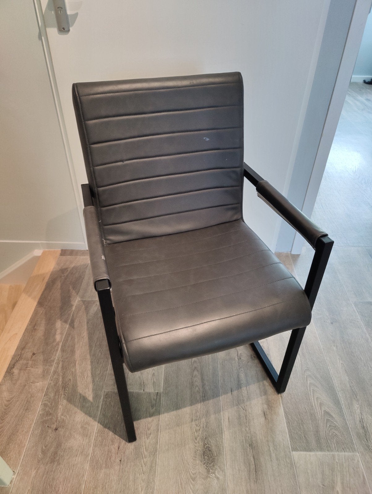 4 eetkamerstoelen antraciet met metalen frame, Ophalen, Gebruikt, Overige materialen, Vier