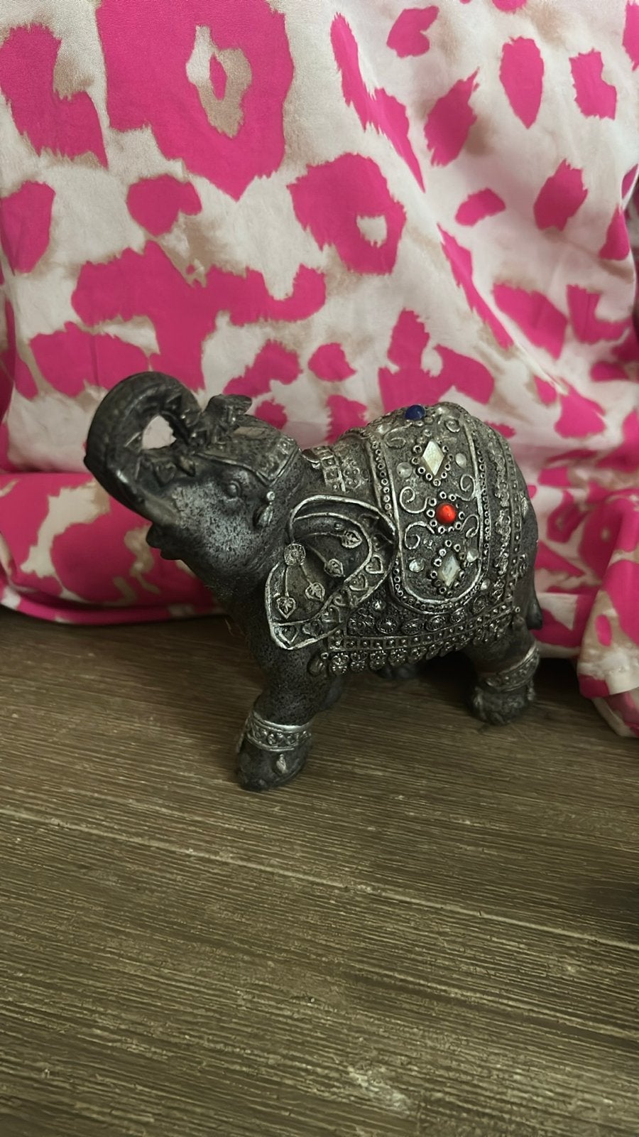 Decoratieve olifant met edelstenen, Ophalen, Metaal, Grijs, Oosters