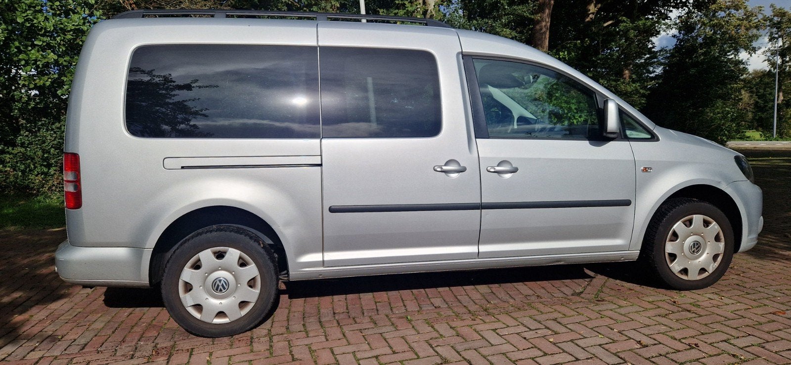 Volkswagen Caddy 1.2 TSI 77KW Maxi Combi 2012 Rolstoelauto, Auto's, Voorwielaandrijving, Euro 5, 4 cilinders, Volkswagen