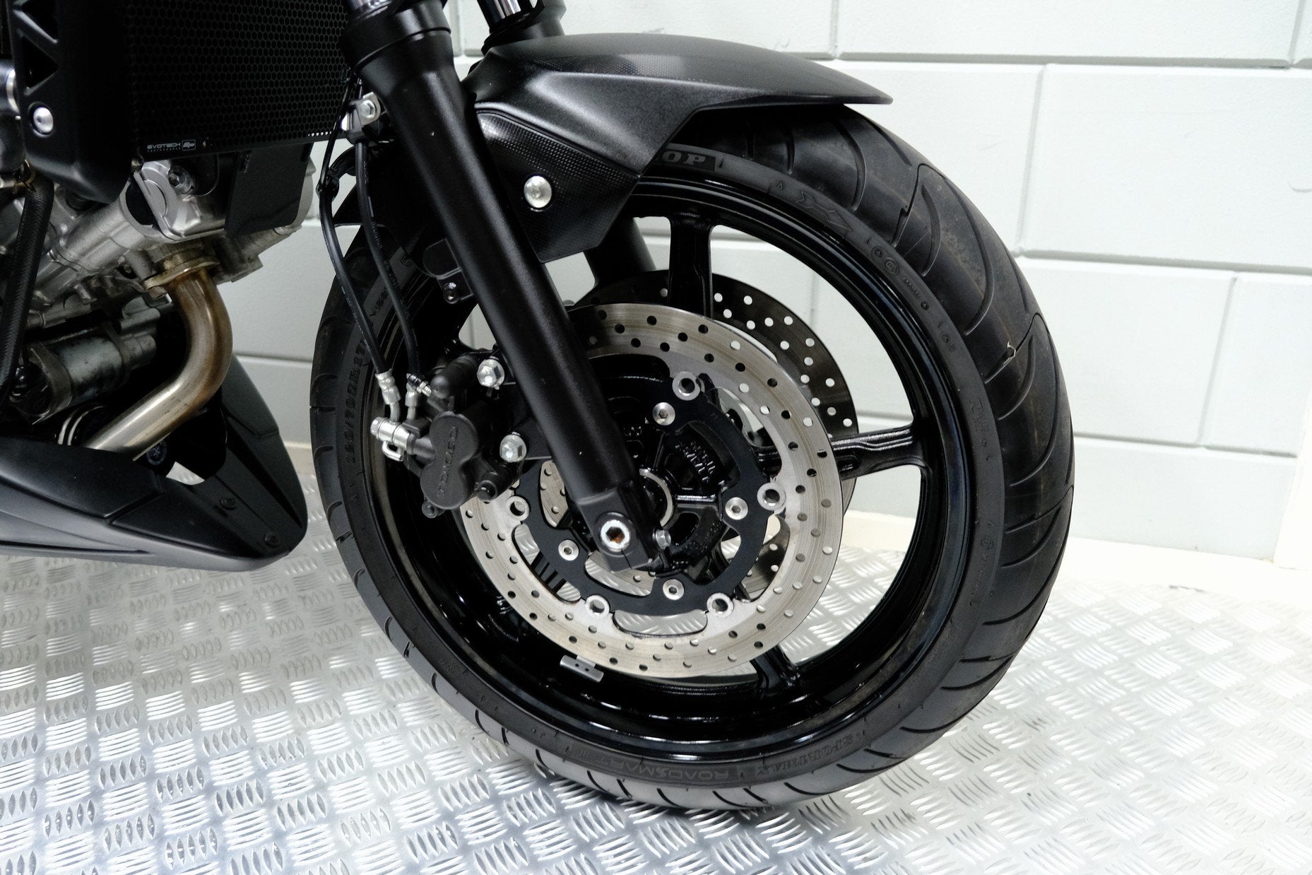 Suzuki SV 650 X cafe racer (bj 2019), Motoren, Motoren | Suzuki, Lange Dreef 12
4131NH  Vianen, NL, Suzuki, Bedrijf, Klantenservice@suzuki.nl