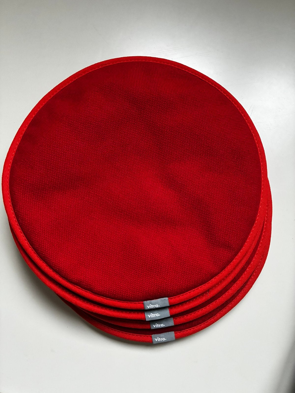 Vitra Seat Dot Kussen - Rood/Oranje, Rond, Ophalen of Verzenden, Zo goed als nieuw, Dubbelzijdig