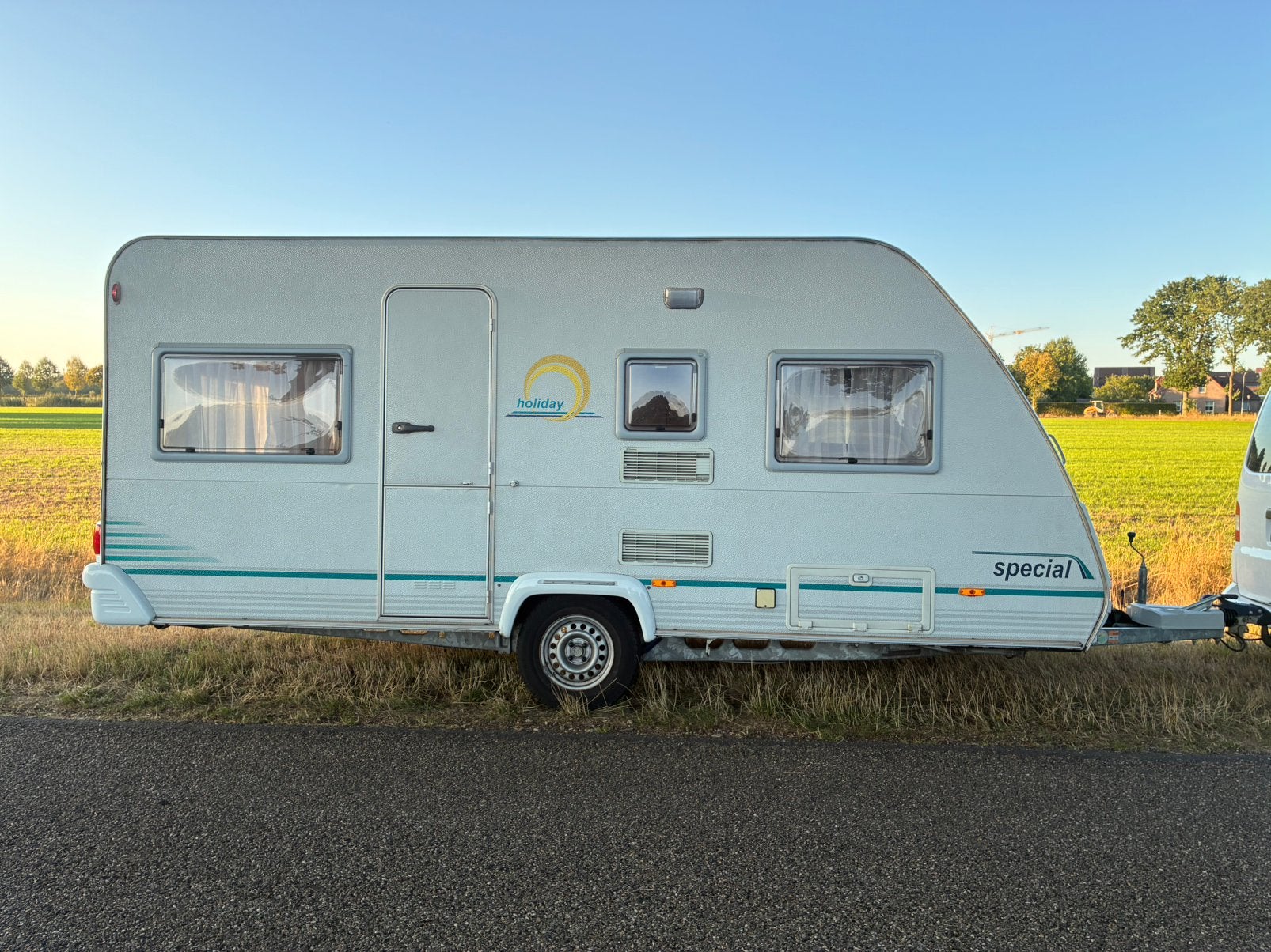 Caravan Eifelland, Rondzit, 4 tot 5 meter, Tot en met 4, Eifelland