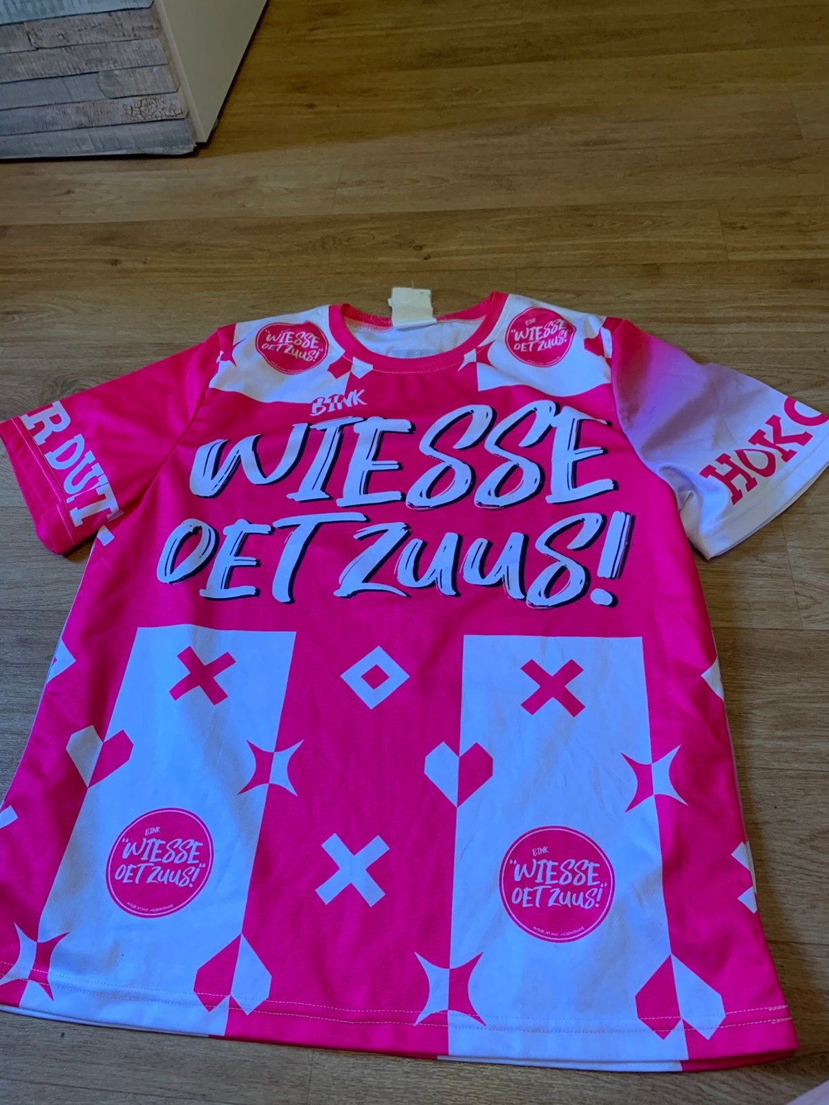 Wiesse oet zuus shirt, Maat XS of kleiner, Ophalen, Zo goed als nieuw, Shirt