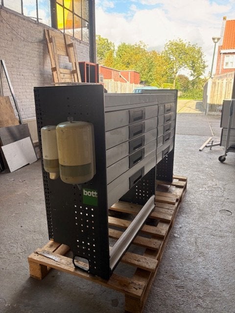 BOTT (2614) L178 B43 H111 €849, Auto diversen, Ophalen, Zo goed als nieuw, Info@laaiin.nl, Laaiin
