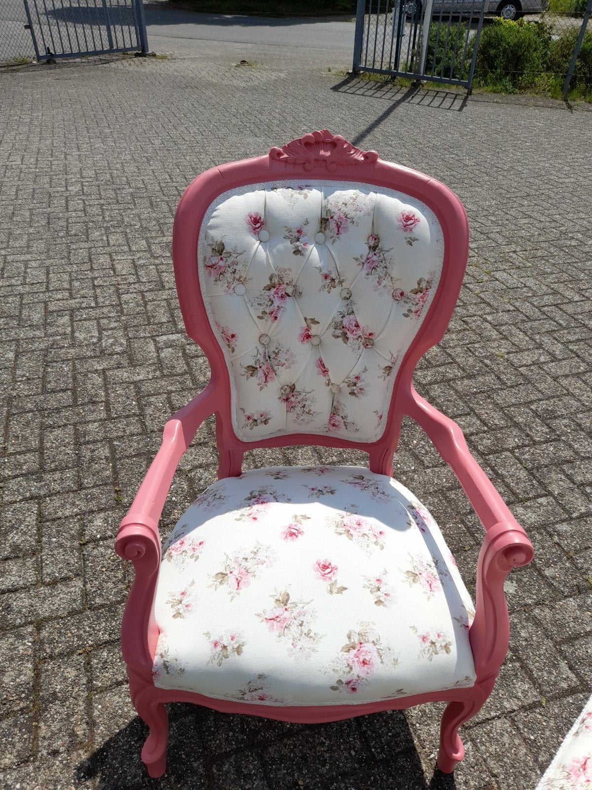 Mooie brocante fauteuil geheel opnieuw gestoffeerd, Ophalen