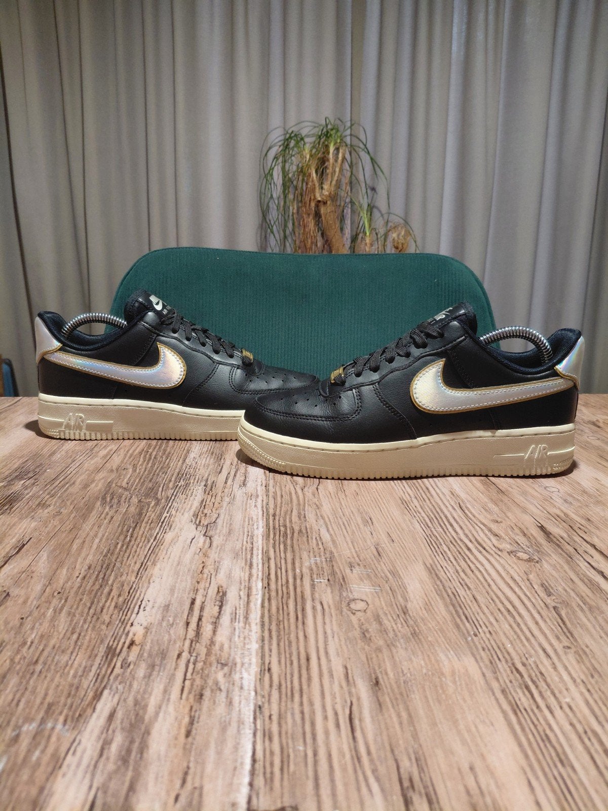 Nike Air Force 1 LUX 'Metallic Platinum' Size 37,5, Zwart, Nike, Ophalen of Verzenden, Sneakers of Gympen