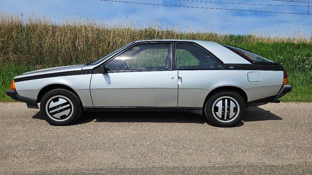 Renault Fuego 1.6 GTL Coupe 1985 Grijs, Voorwielaandrijving, Stof, 74 pk, Overige modellen