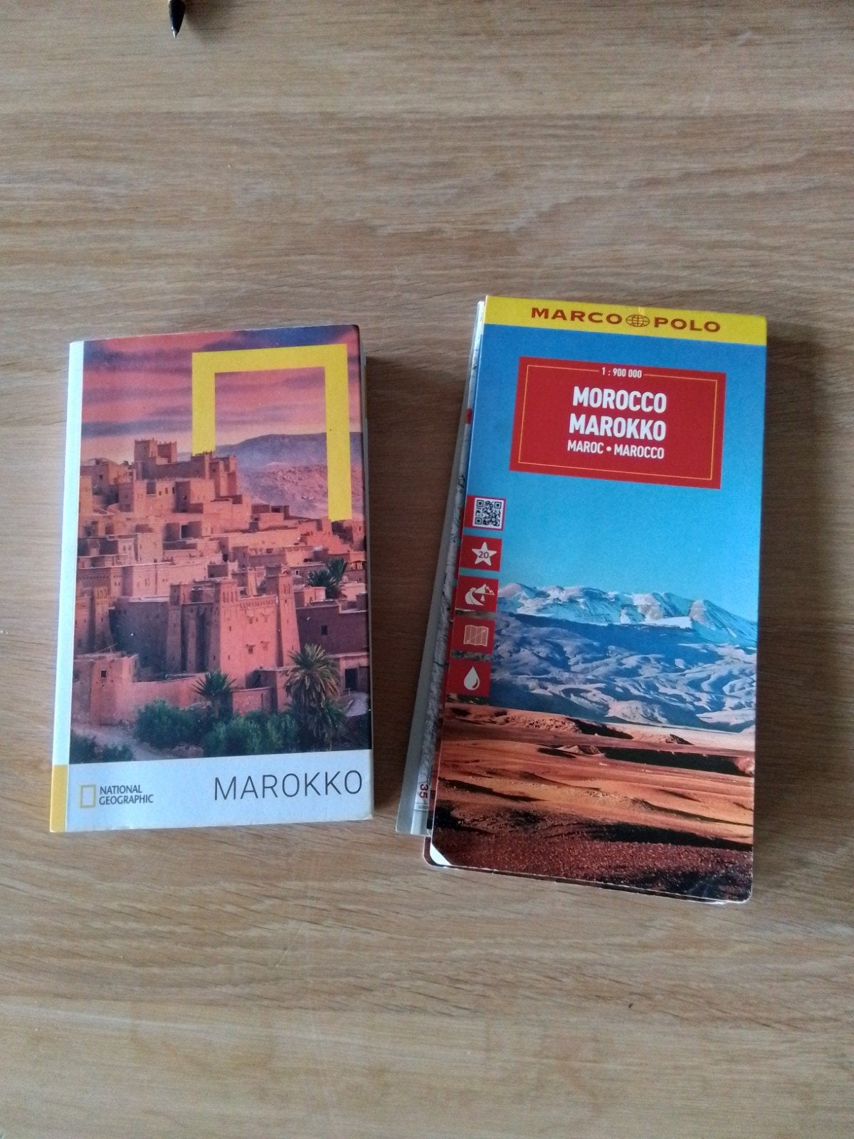 Reisgids en wegenkaart Marokko, Gelezen, Afrika, Ophalen of Verzenden, Reisgids of -boek