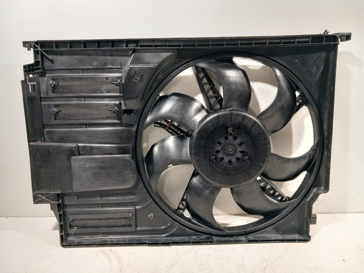 Koelventilator BMW X1, Onderdelen@venauto.nl, Van der Ven Autorecycling B.V., Gebruikt, Ettenseweg 76, 4706 PB Roosendaal, The Netherlands