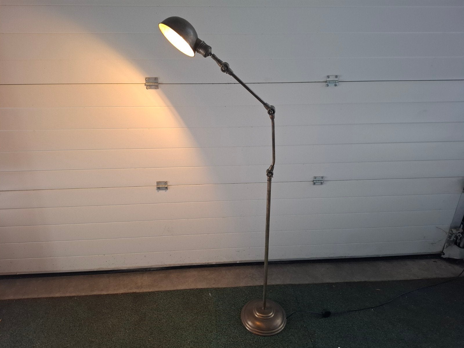 Vintage industriële vloerlamp in Jieldé-stijl. Wauww kijk,, Ophalen, Zo goed als nieuw, Metaal, 150 tot 200 cm