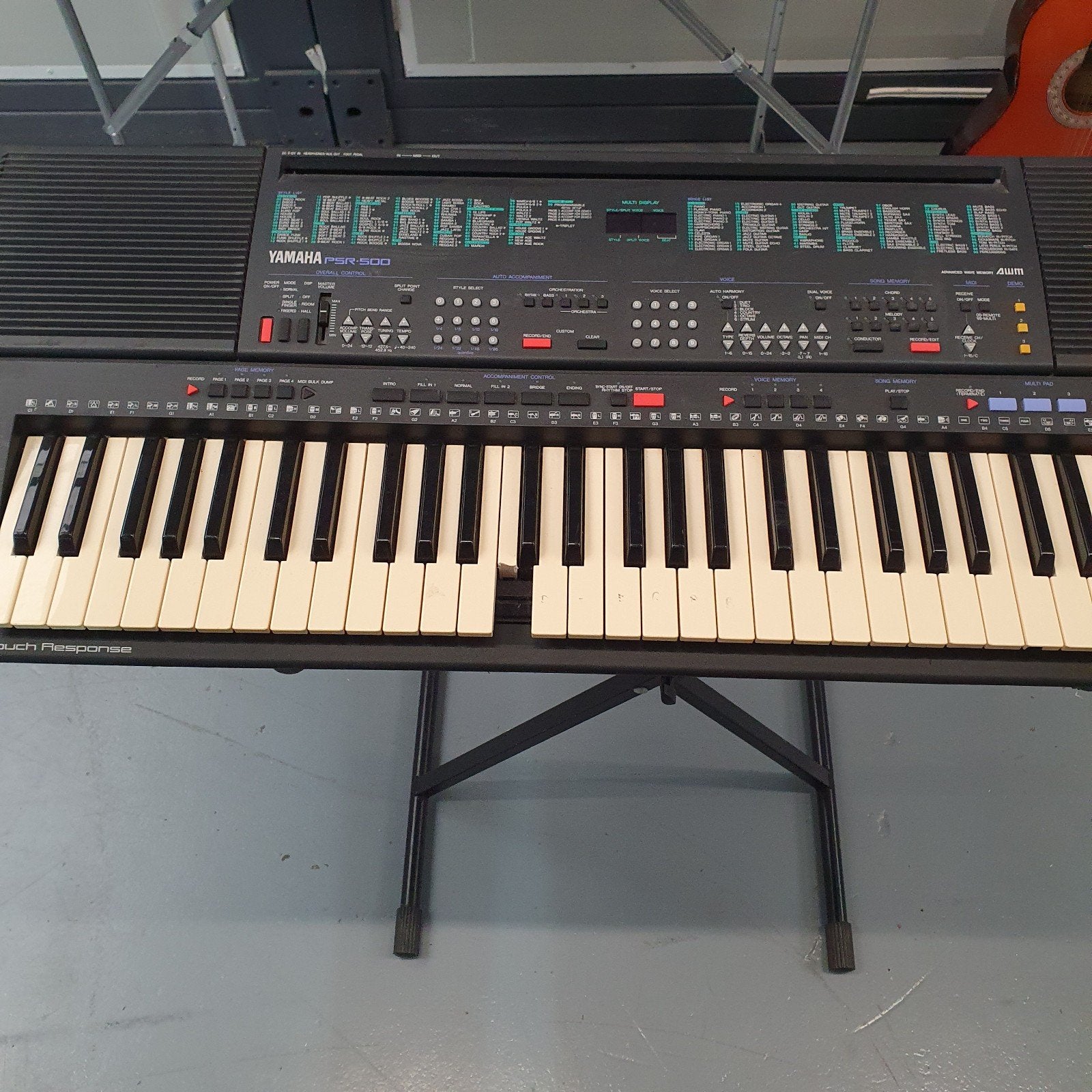 Yamaha PSR-500 Toetsenbord (defecte toets), Muziek en Instrumenten, Keyboards, Ophalen, 61 toetsen, Gebruikt, Midi-aansluiting