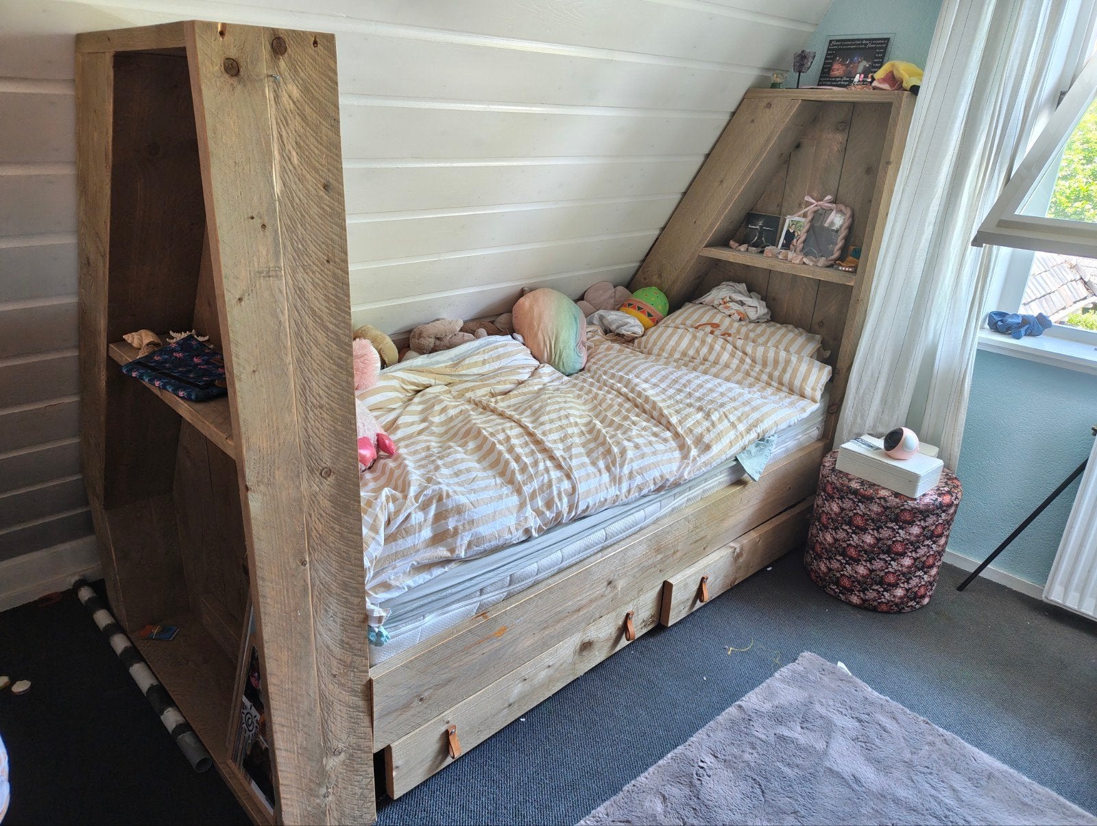 Wortel Woods 1-persoons bed voor schuin dak, Huis en Inrichting, Slaapkamer | Bedden, Ophalen, Gebruikt, Eenpersoons, Bruin