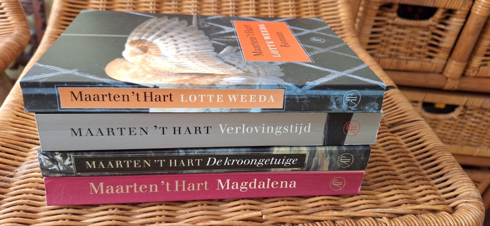 diverse boeken Maarten 't Hart, Ophalen of Verzenden, Zo goed als nieuw