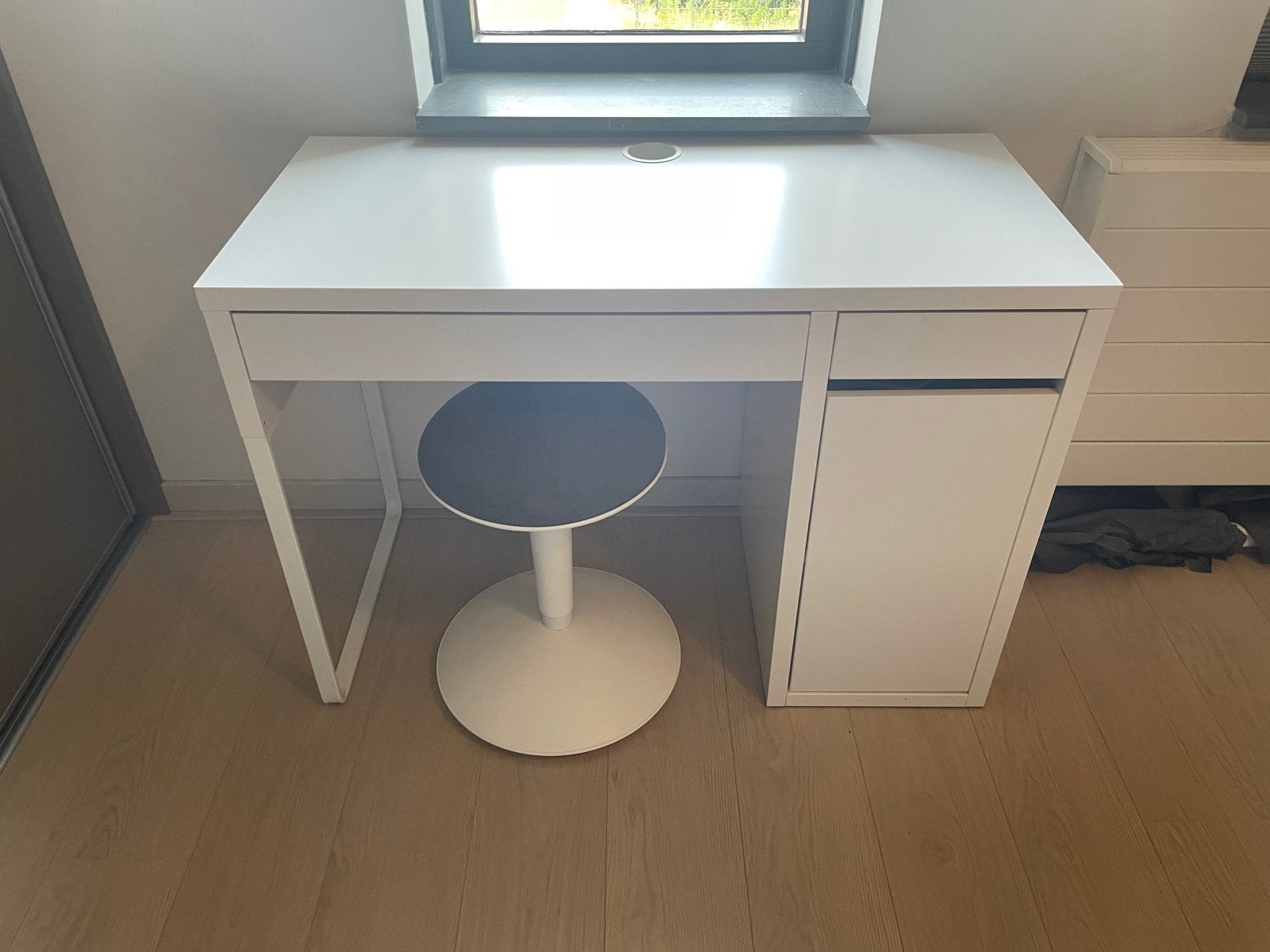 IKEA bureau Micke 105x50x75 en/of ikea Nilserik kruk, Ophalen, Met lades, 105 cm, Gebruikt