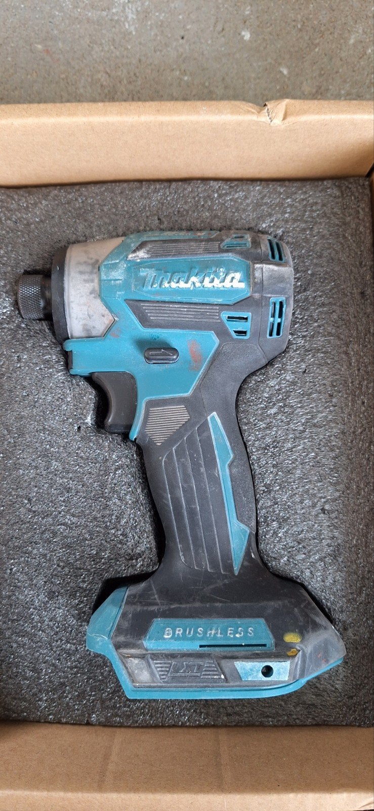 Makita defect slagschroevendraaier, Ophalen, Gebruikt, Boor- en Schroefmachine