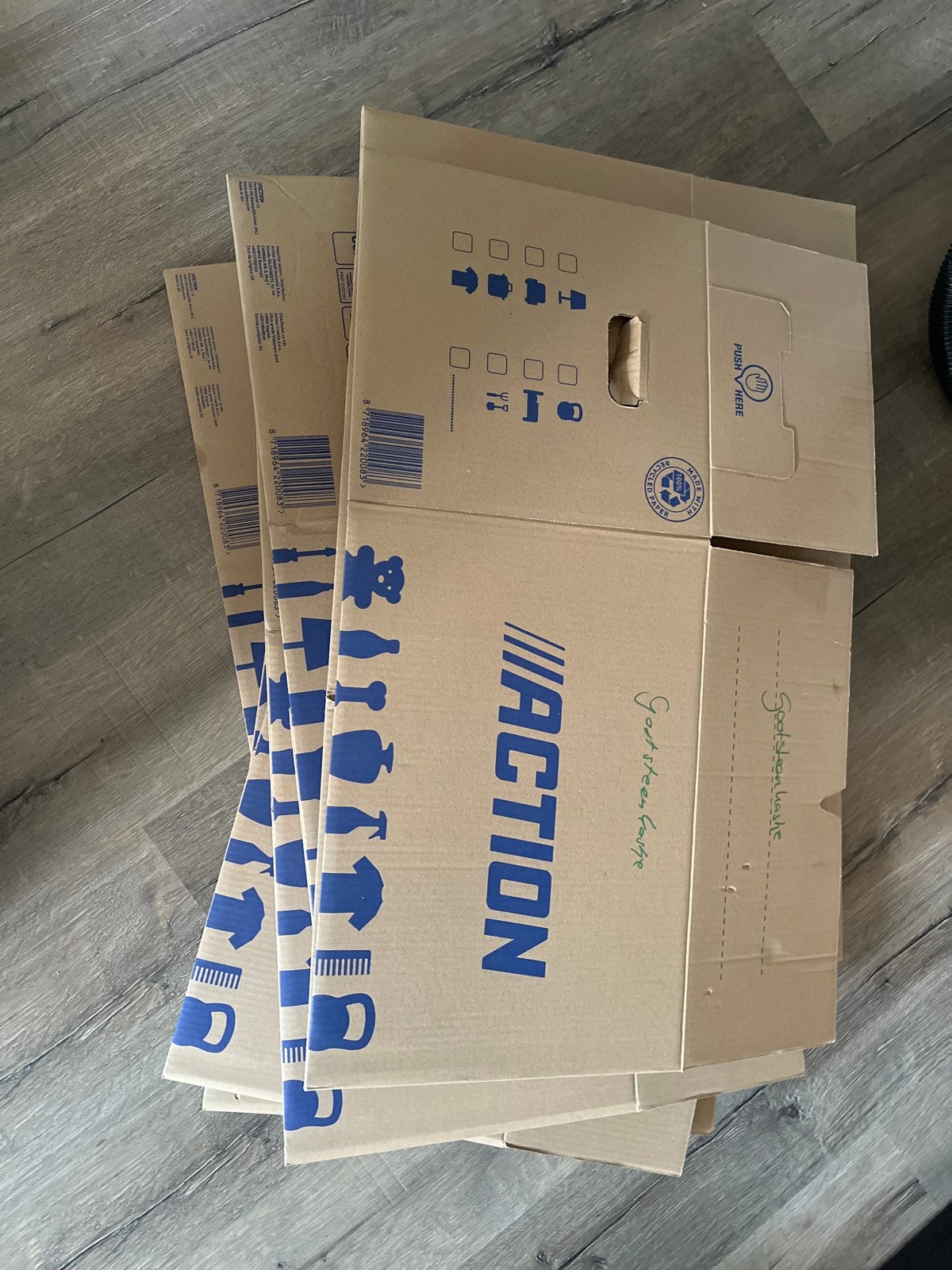 20 Action verhuisdozen - stevig en opvouwbaar, Ophalen, 40 tot 60 cm, Opvouwbaar, 50 tot 75 cm