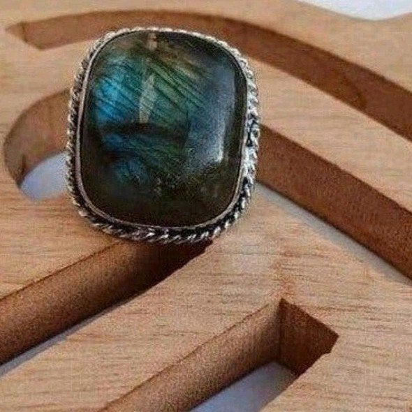 Labradoriet ring verzilverd - Maat 18mm, Nieuw, Ophalen of Verzenden, 17 tot 18, Dame