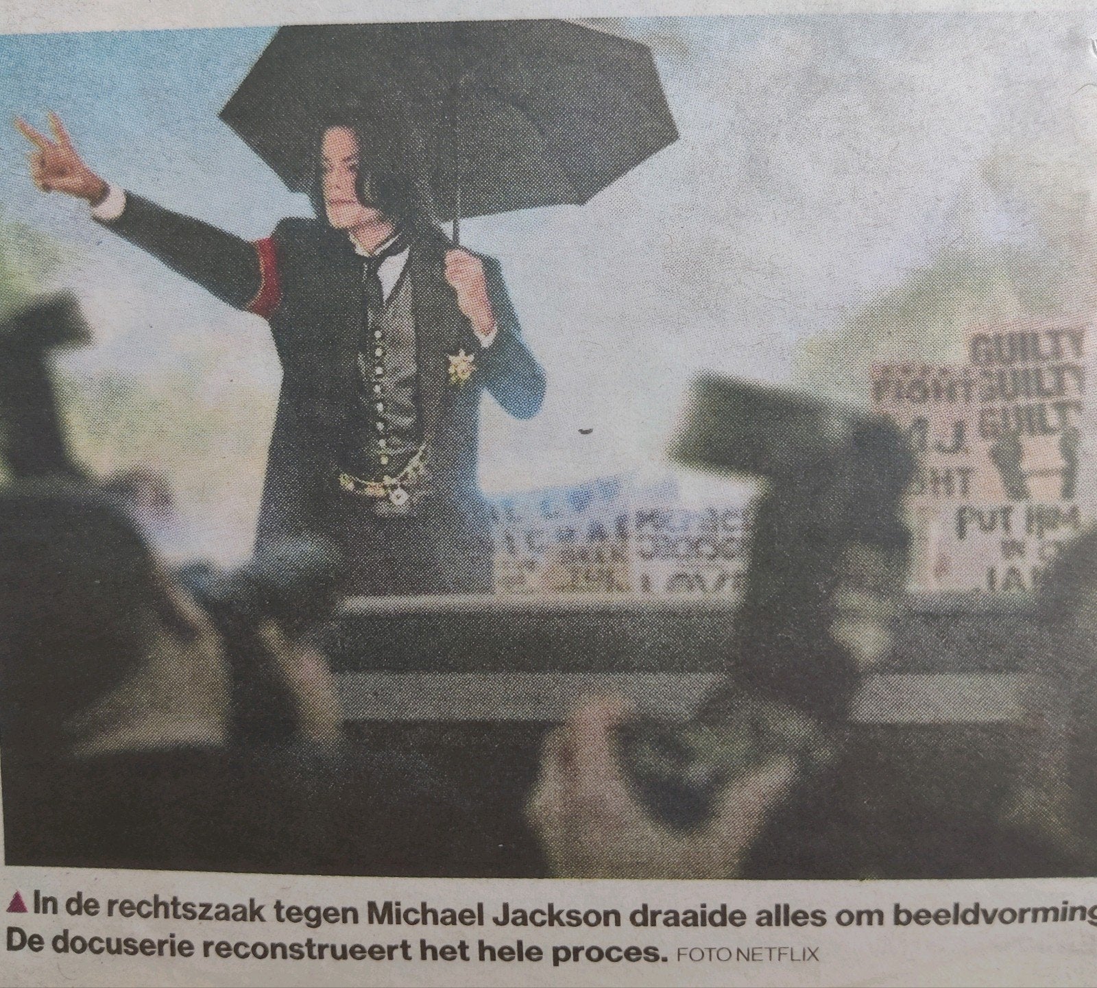 Docu-serie Michael Jackson krantenartikel, Ophalen of Verzenden, 1980 tot heden, Tijdschrift