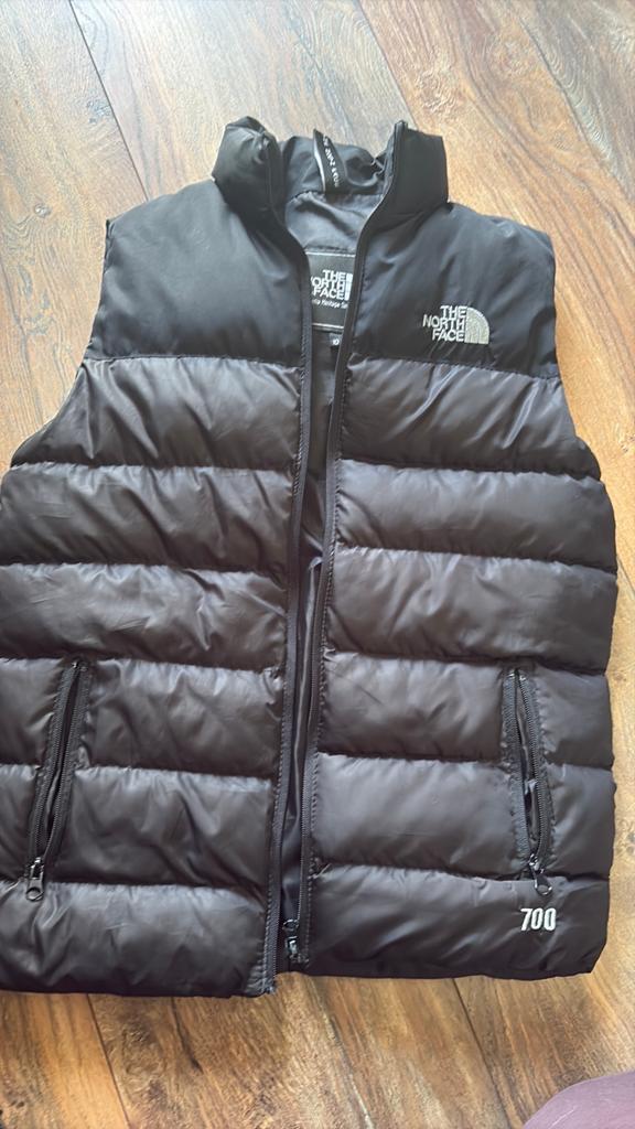 The north face voor 12 /13 jaar zwart. Kleur komt door flits, Ophalen of Verzenden, Gebruikt, Jongen of Meisje, Jas