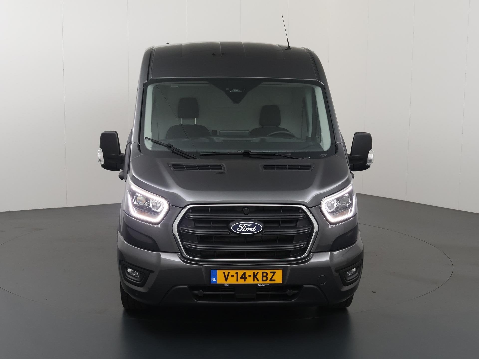 Ford Transit 350 2.0 TDCI | L2 H2 | AUT. | 165 PK | LIMITED, Auto's, Stof, 4 cilinders, 2800 kg, Bedrijf
