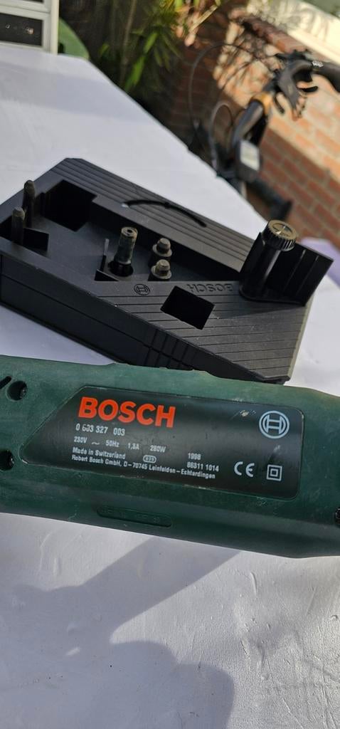 Bosch bandschuurmachine met vaste werkbank, Ophalen of Verzenden, Bandschuurmachine