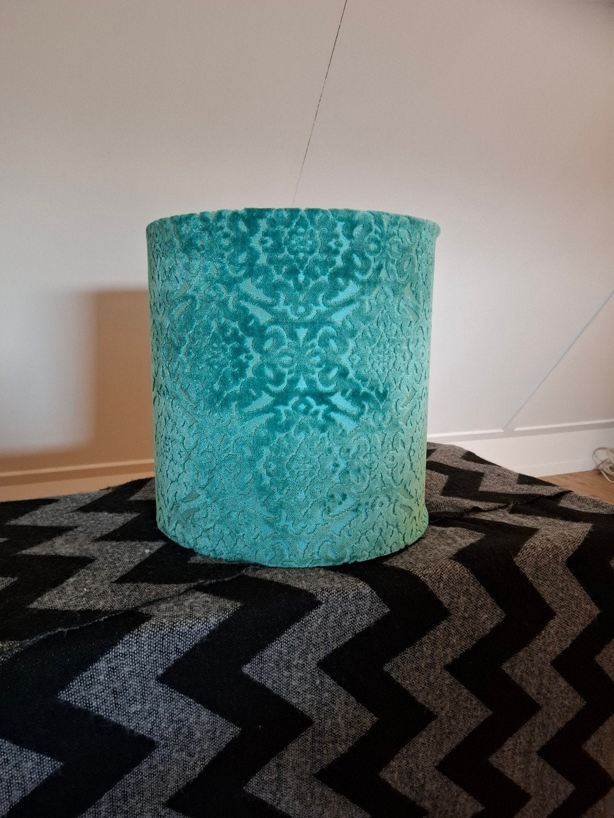 Nieuwe handgemaakte lampenkap - Turquoise fluweel, Huis en Inrichting, Hanglamp, Blauw, Rond, Nieuw