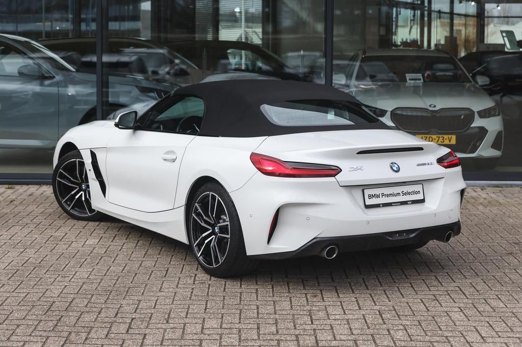 BMW Z4 Roadster sDrive30i High Executive M Sport Automaat /, 1998 cc, Achterwielaandrijving, Gebruikt, Zwart