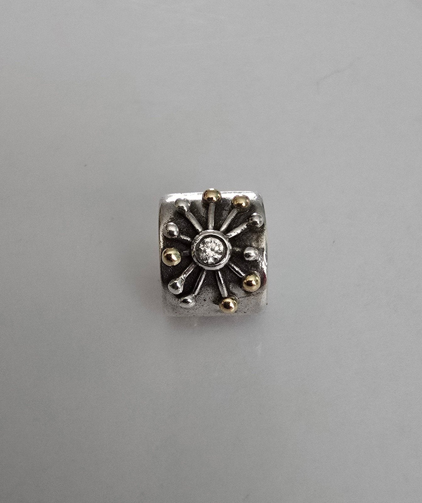 Prachtige originele bicolor Pandora bedel - zilver met goud, Sieraden, Tassen en Uiterlijk, Ophalen of Verzenden, Zo goed als nieuw