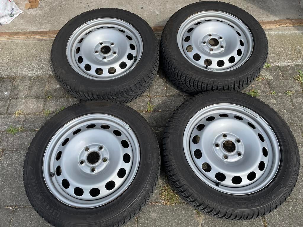 VW Caddy 16 inch wielen set (winterbanden), Ophalen, 16 inch, Banden en Velgen, Bestelwagen