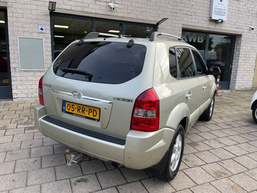Hyundai Tucson 2.0i 4WD Style Airco Trekhaak (bj 2005), Gebruikt, 142 pk, 4 cilinders, Bedrijf