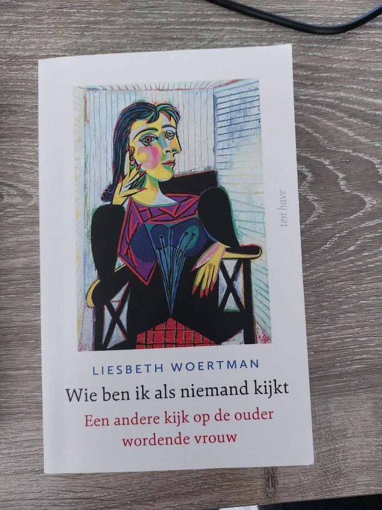Liesbeth Woertman - Wie ben ik als niemand kijkt, Boeken, Ophalen of Verzenden, Zo goed als nieuw, Liesbeth Woertman