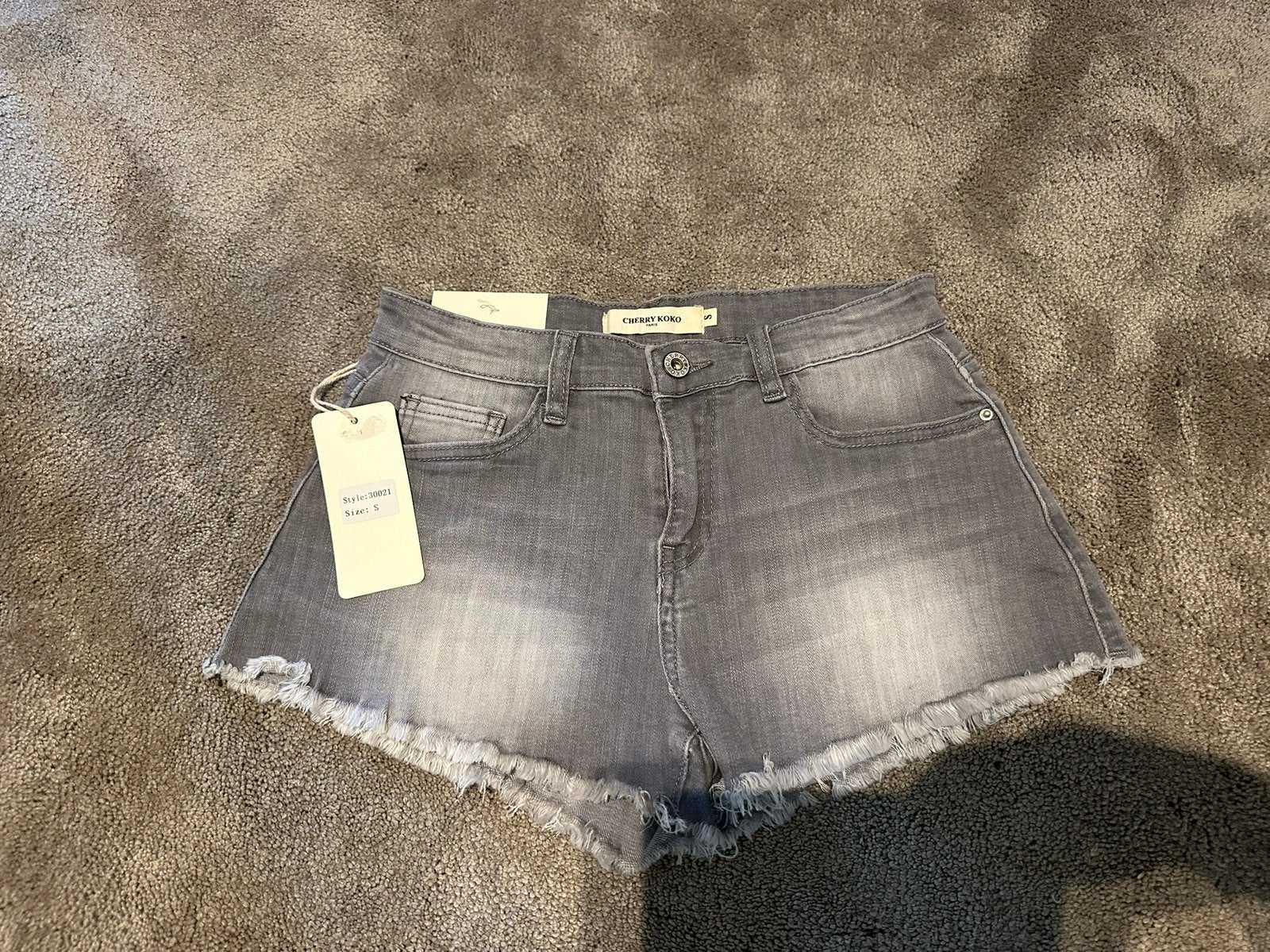 Cherry Koko korte jeans maat s, Ophalen of Verzenden, Nieuw, Grijs, W28 - W29 (confectie 36)