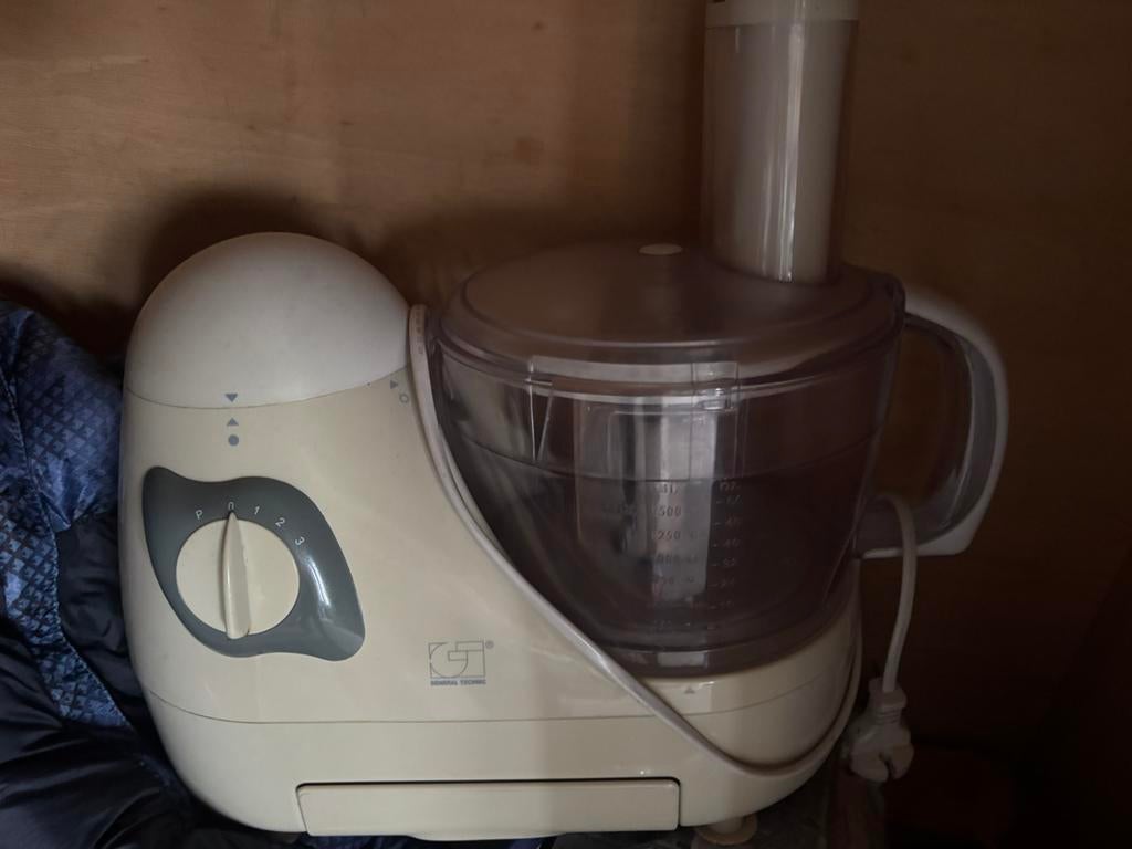 Keukenmachine, 1 tot 2 liter, Ophalen of Verzenden, Gebruikt, 3 snelheden of meer