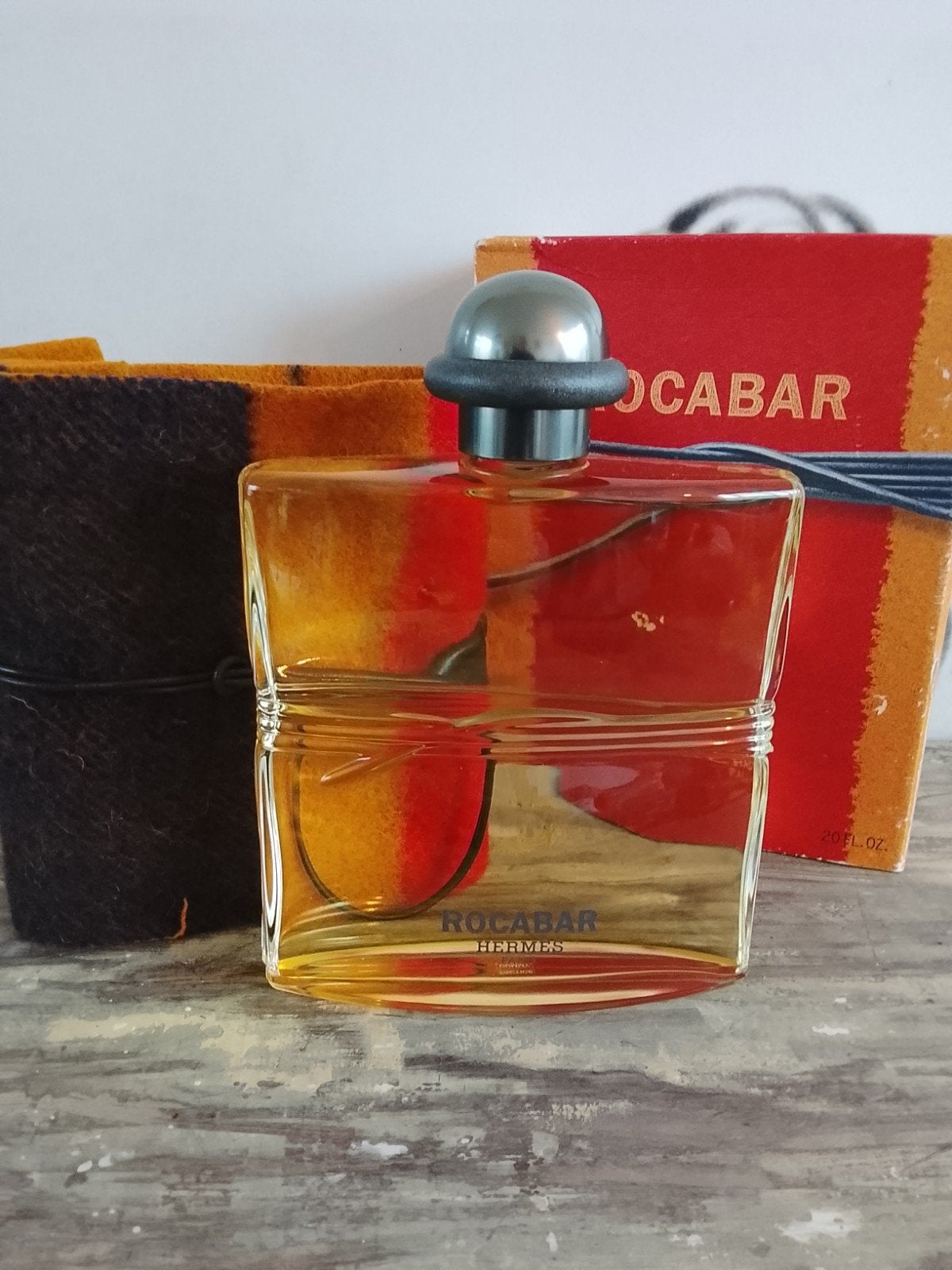 giant factice hermes rocabar, Verzamelen, Parfumverzamelingen, Ophalen of Verzenden, Parfumfles