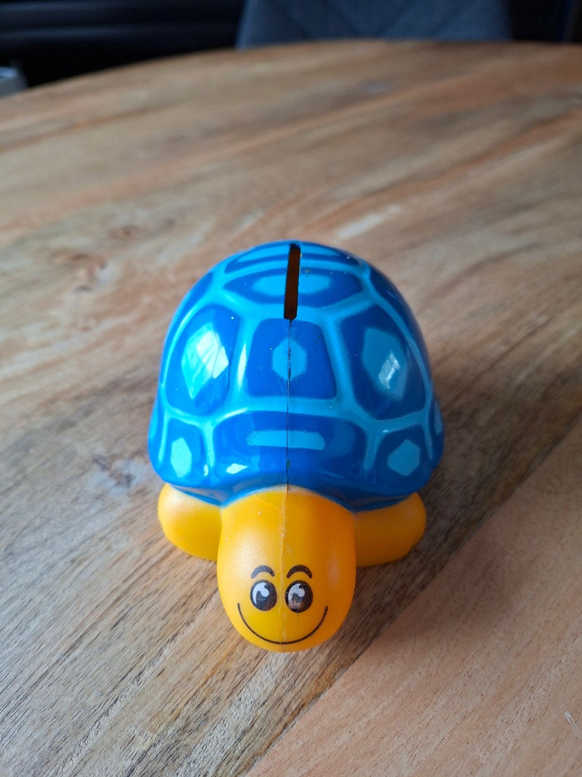 Te koop aangeboden spaarpot in de vorm van een schildpad, Ophalen of Verzenden, Gebruikt, Kunststof, Dier