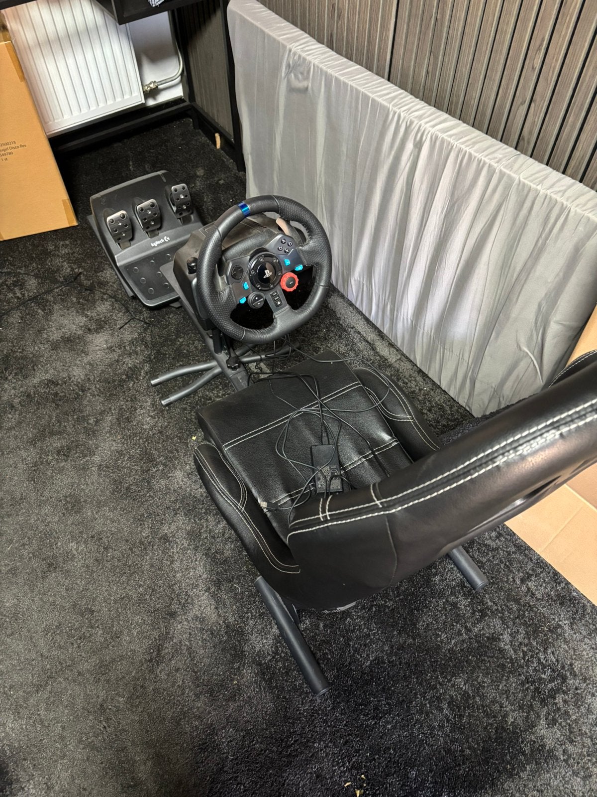 Playseat met stuur en pendalen, Ophalen, Zo goed als nieuw, Playseat of Racestoel, PlayStation 4