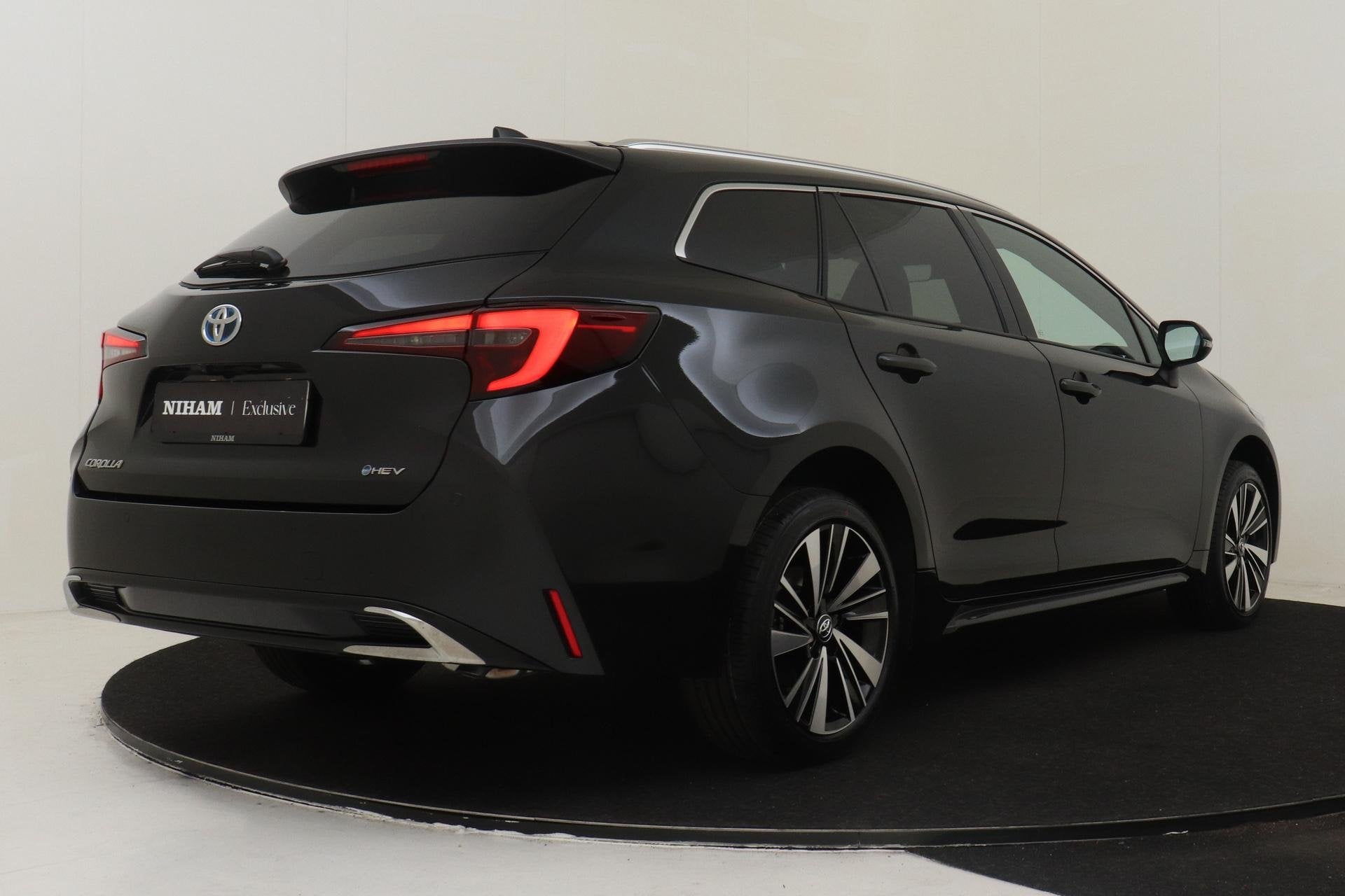Toyota COROLLA TOURING SPORTS HYBRID 140 ACTIVE PLUS -CAMERA, 12 maanden, Stof, Gebruikt, Euro 6