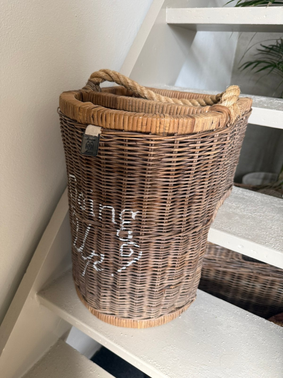 Riviera Maison Rattan Trapmand, Ophalen, Mand, Handgemaakt, Zo goed als nieuw