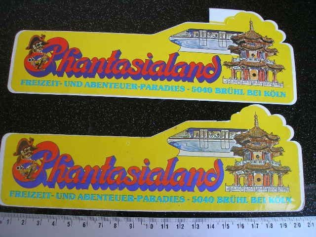 2x sticker Phantasialand bruhl monorail oosters geel, Verzenden, Zo goed als nieuw, Bedrijf of Vereniging