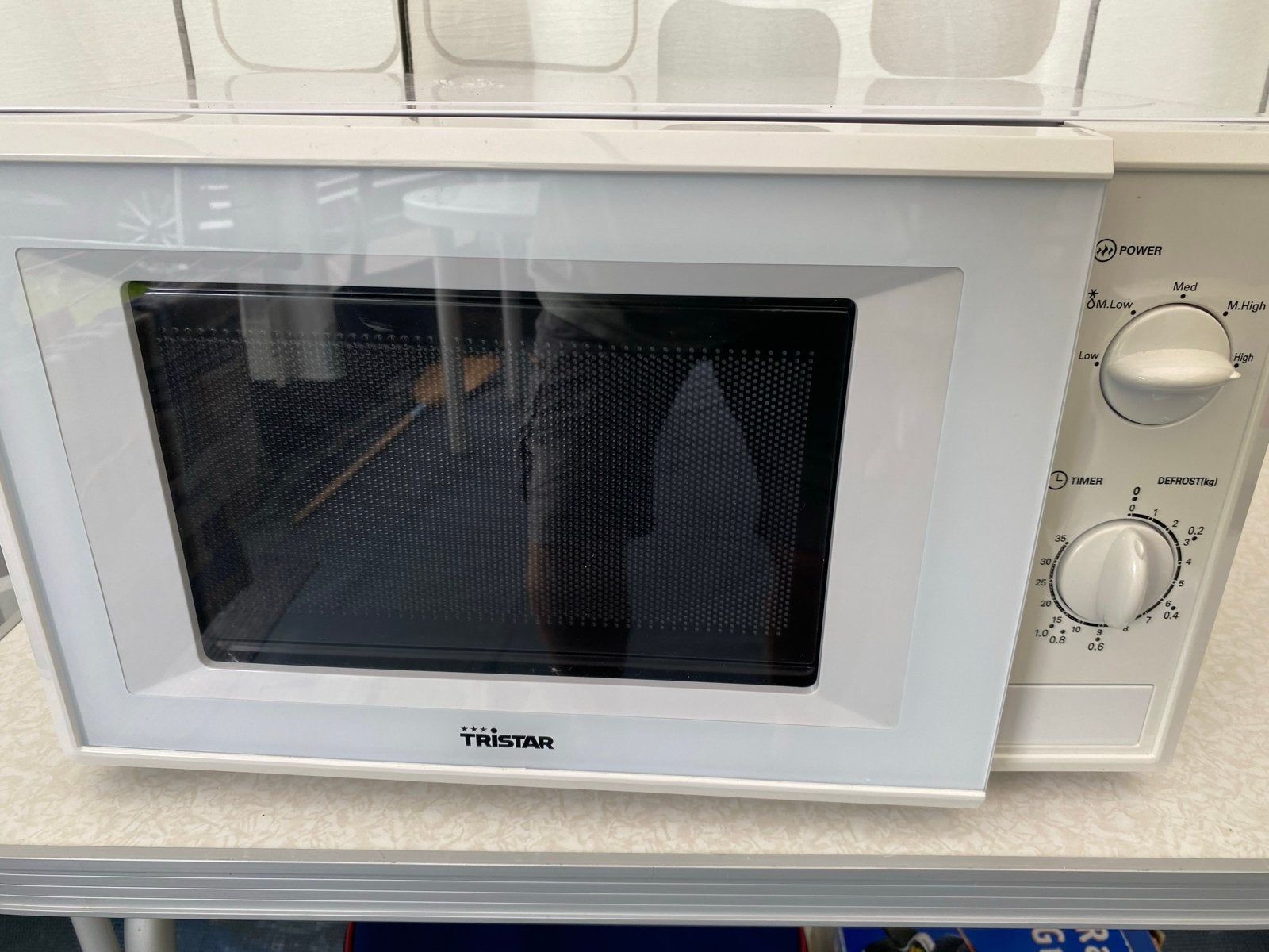 Tristar caravan magnetron 700W - Zo goed als nieuw, Witgoed en Apparatuur, Magnetrons, Ophalen, Minder dan 45 cm, Draaiplateau