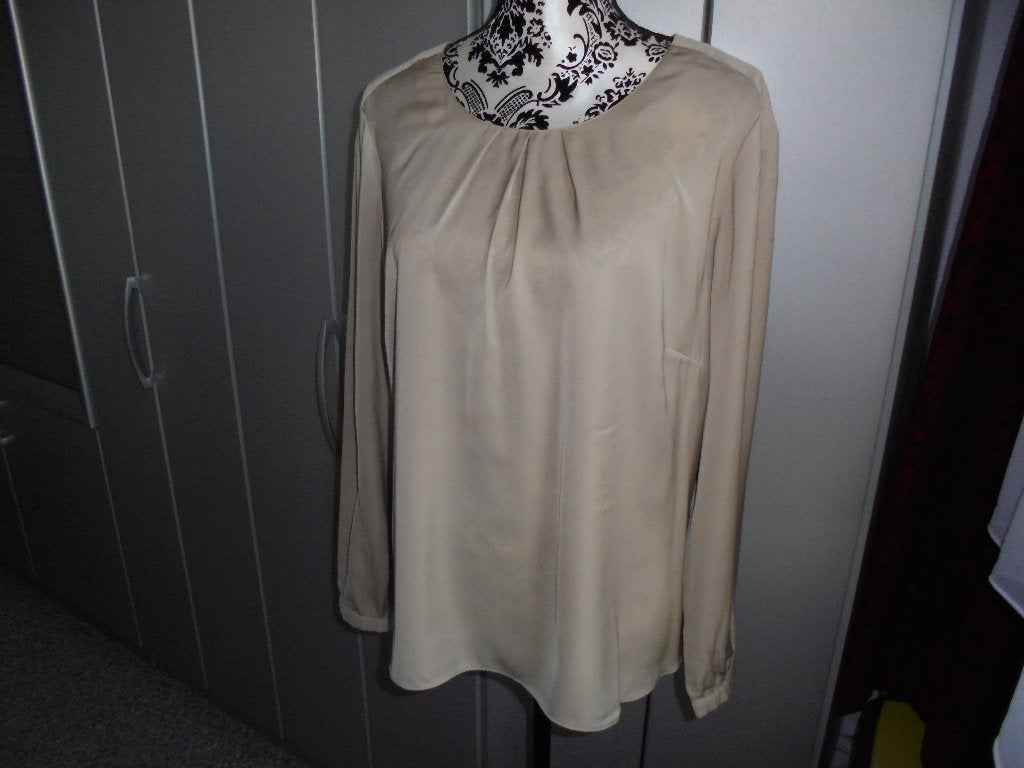 Gerry Weber beige blouce maat 42, Kleding | Dames, Beige, Maat 42/44 (L), Ophalen of Verzenden, Zo goed als nieuw