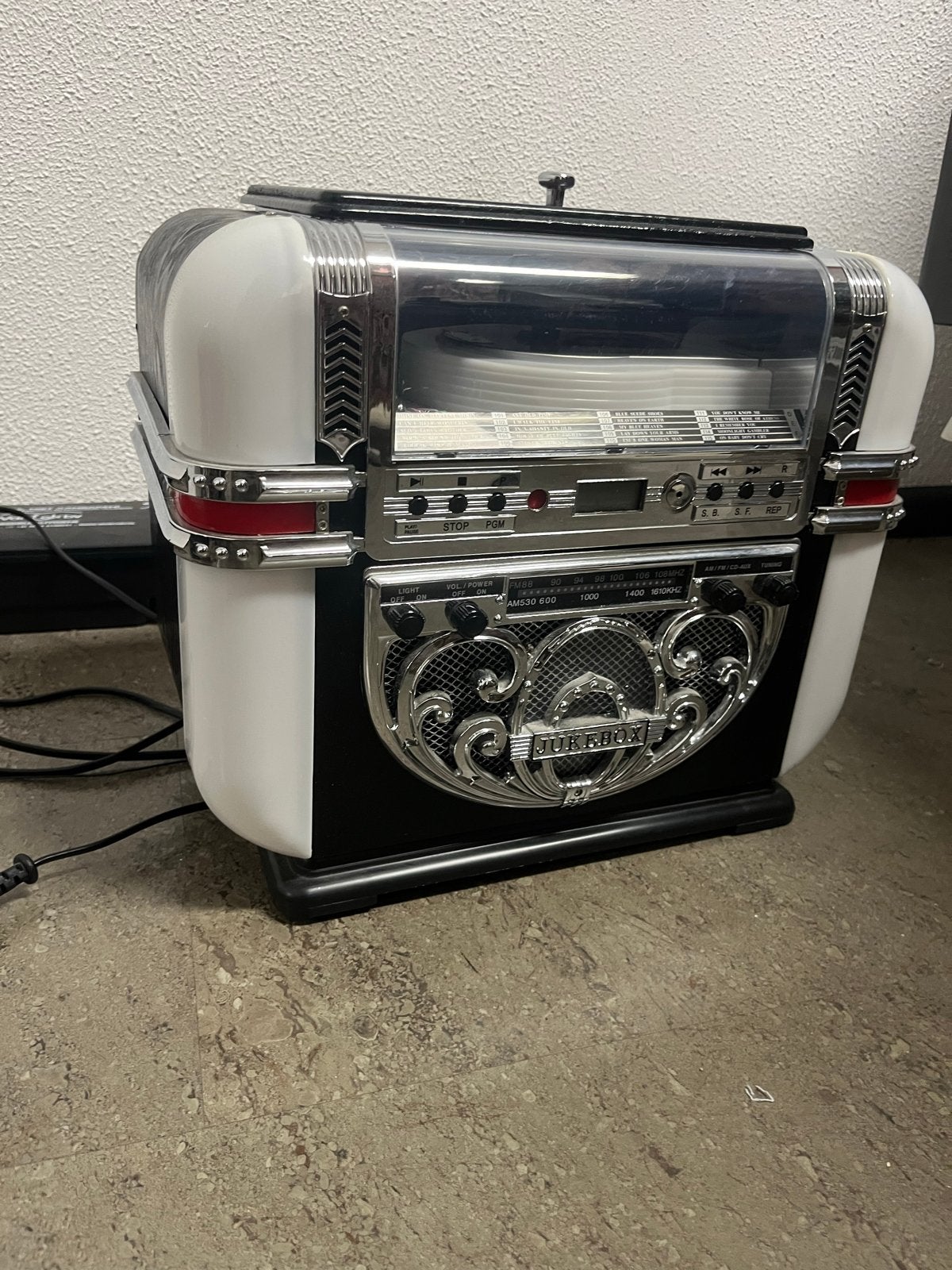 Retro CD-speler Jukebox Stijl - Werkt Perfect!, Audio, Tv en Foto, Ophalen, Gebruikt, Overige merken, Met radio