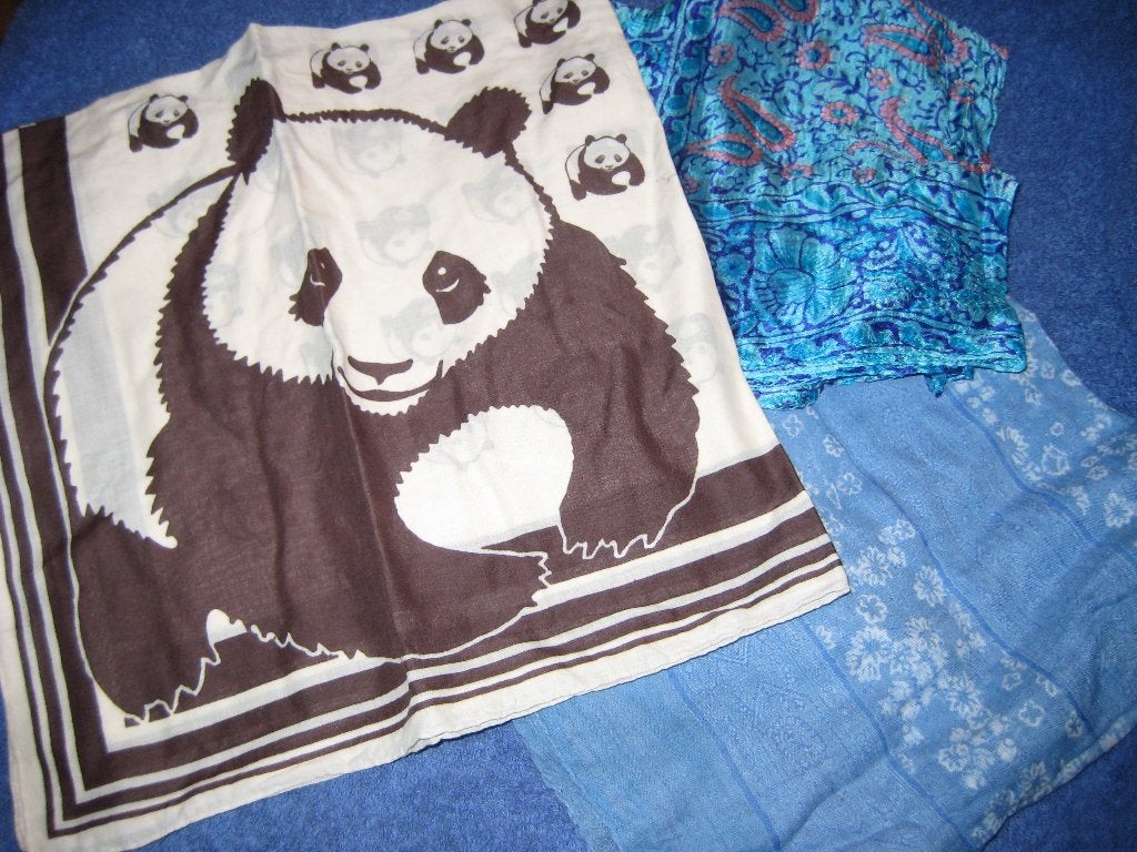 3 doekjes/sjaals, Ophalen of Verzenden, Zo goed als nieuw, Maat 46/48 (XL) of groter, Sjaal