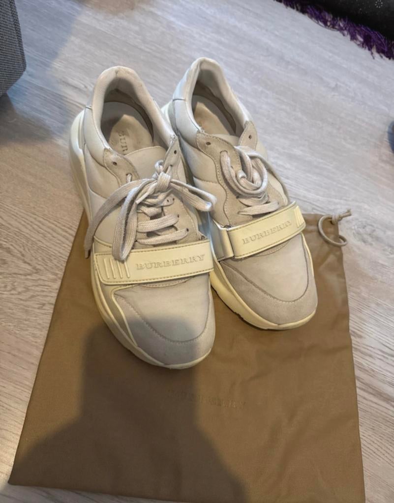 Burberry Ramsey sneakers maat 39/40 MET BON!, Kleding | Heren, Ophalen of Verzenden, Zo goed als nieuw