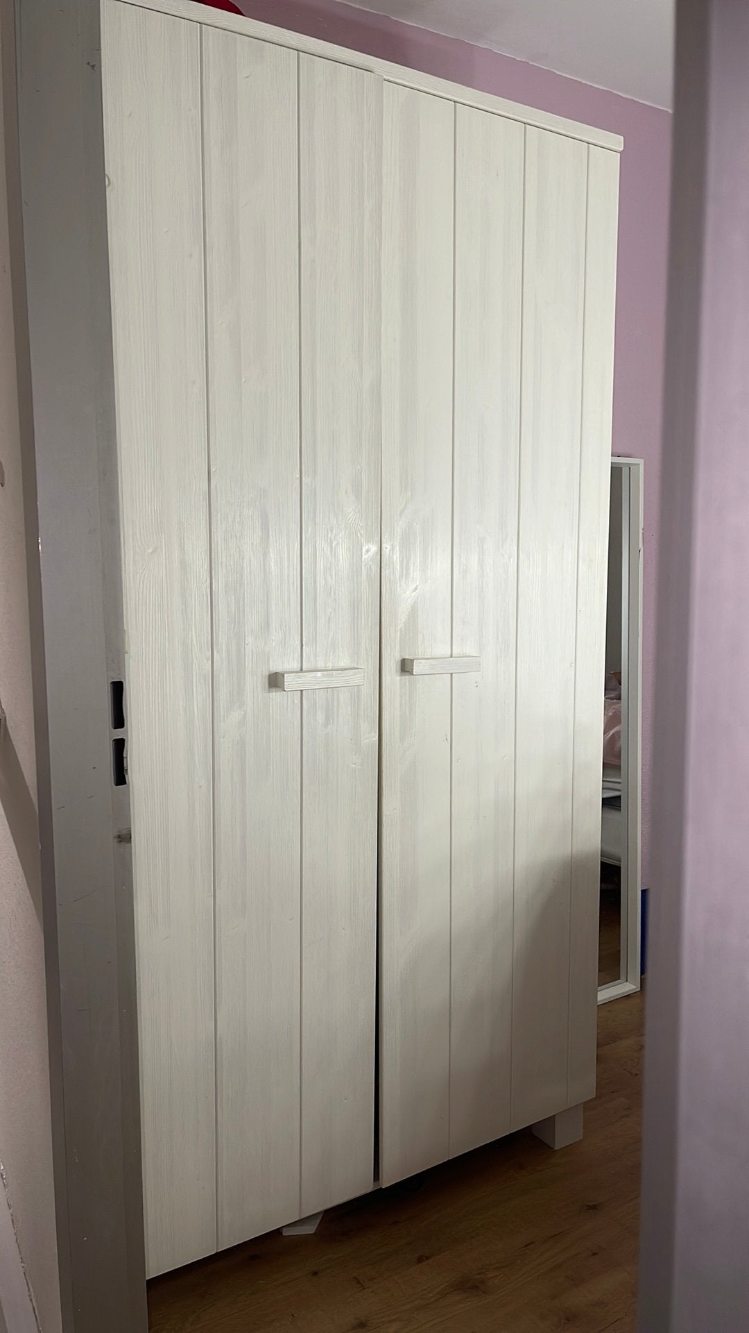 Kledingkast Woood, Ophalen, Met deur(en), Gebruikt, 100 tot 150 cm