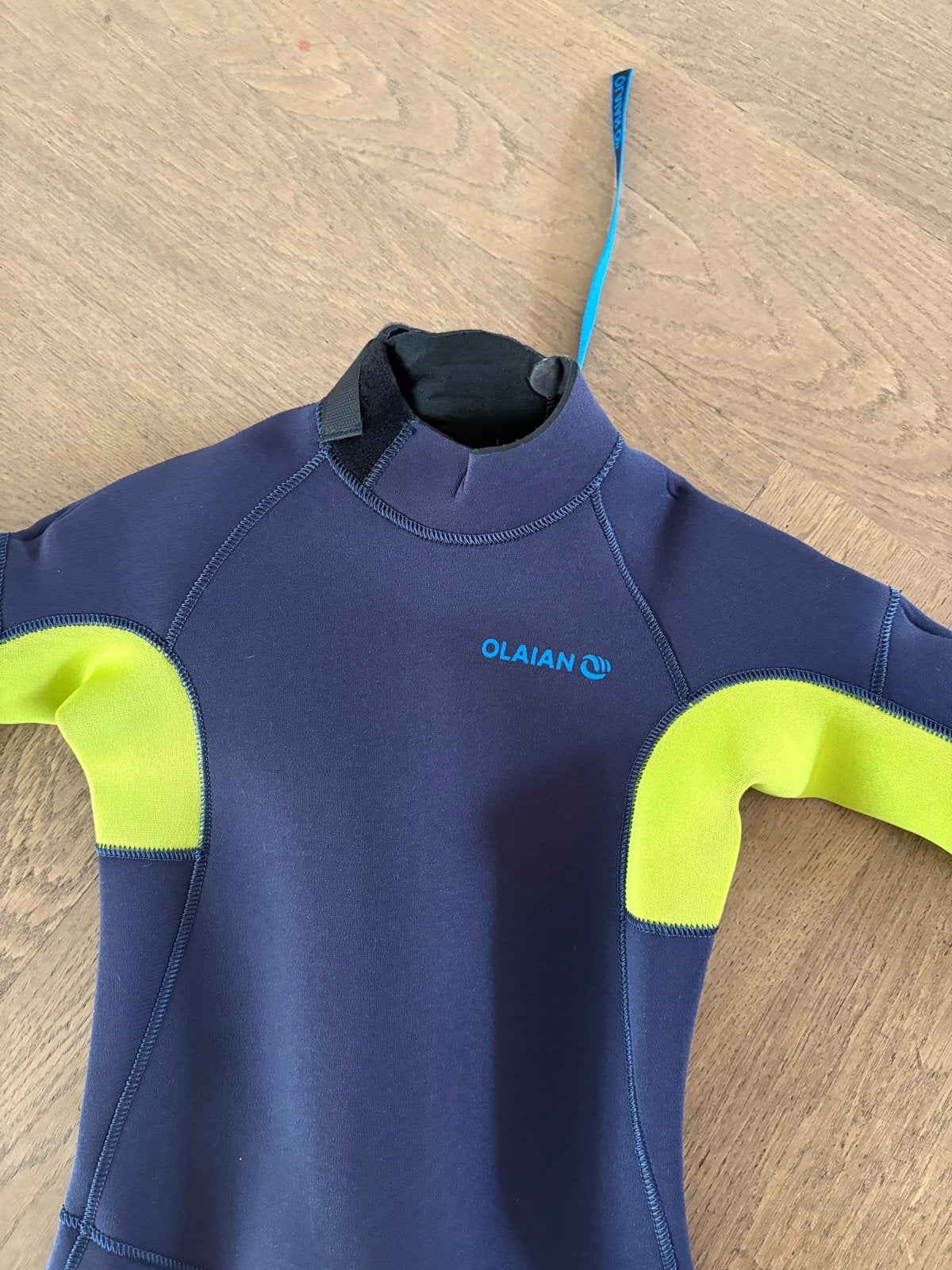 Olaian Wetsuit Kinderen 10 jaar - Blauw/Geel, Ophalen, Zo goed als nieuw, Kind, Wetsuit