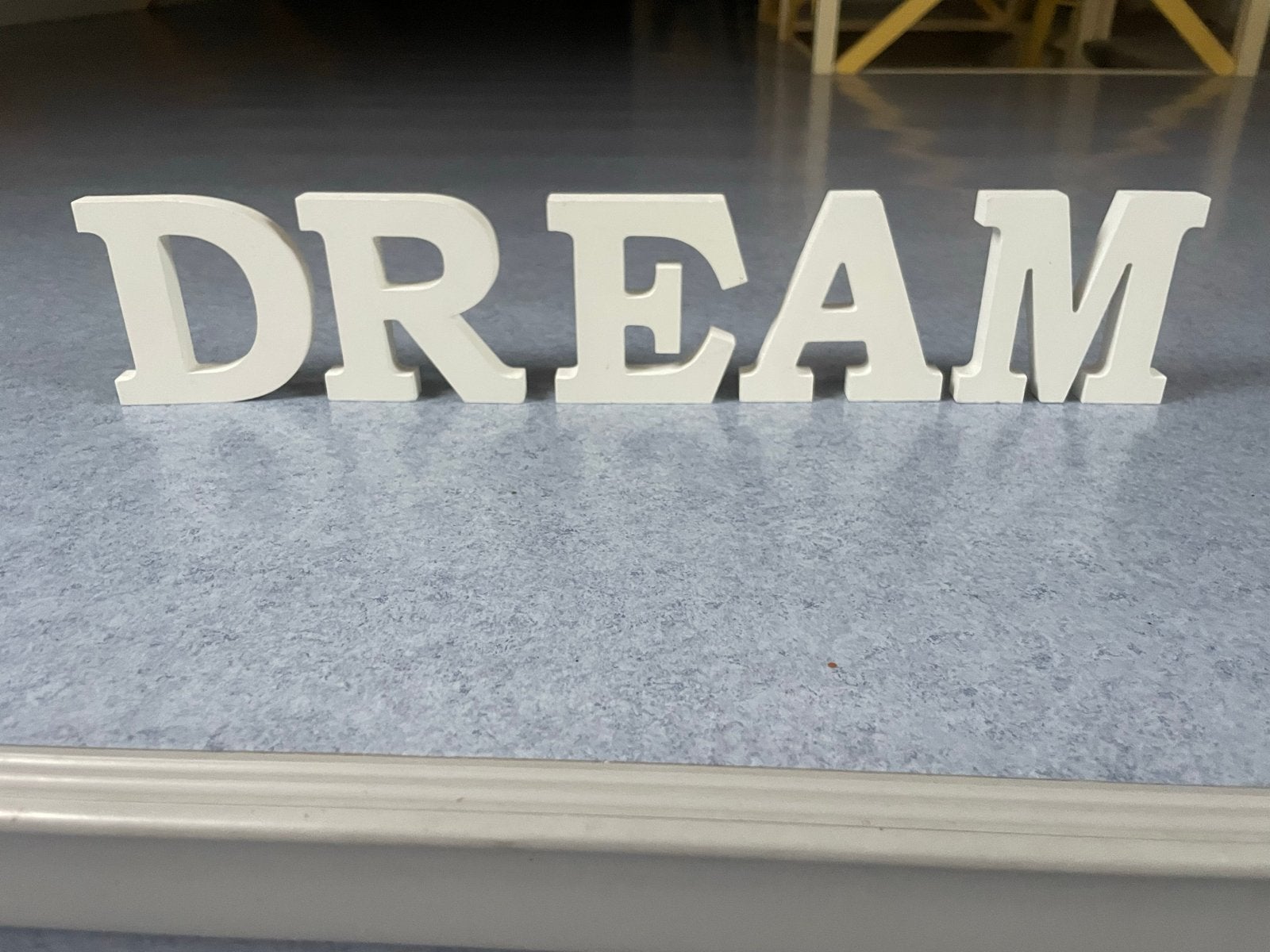 Decoratieve letters 'DREAM' - Wit, Hout, Ophalen of Verzenden, Zo goed als nieuw, Modern