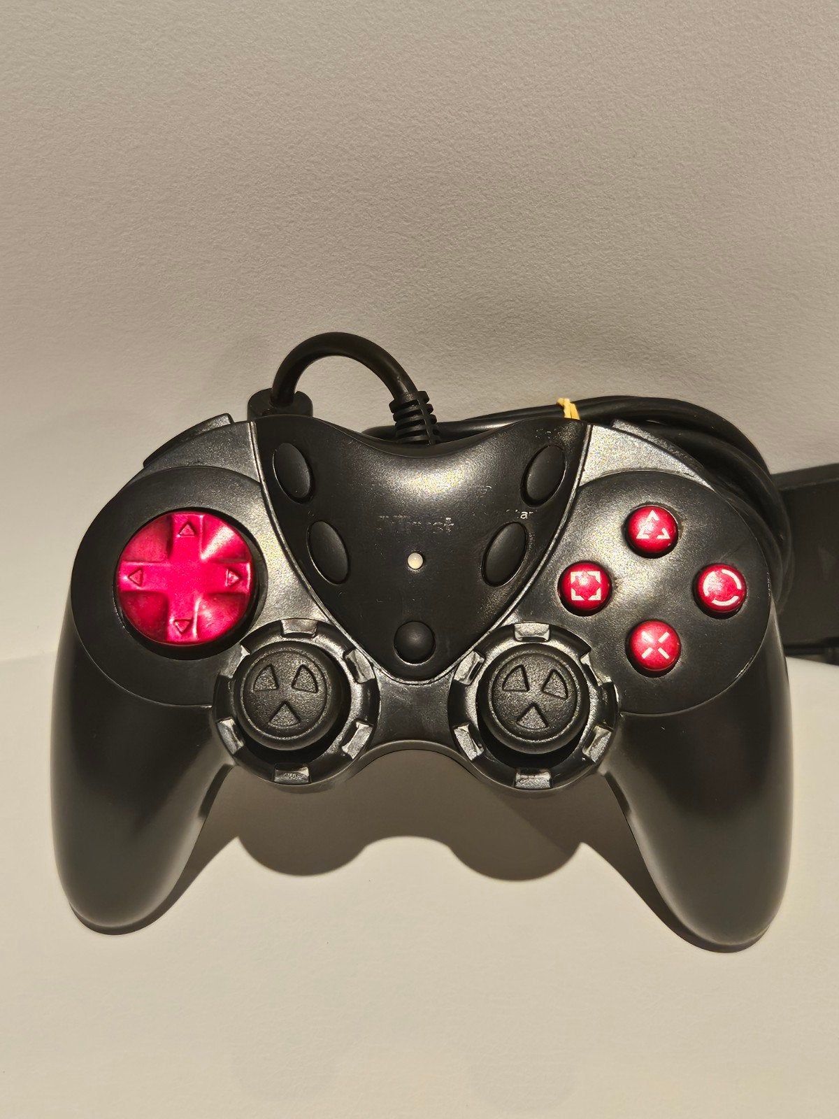 Trust Predator controller PS2 / PC, 1 speler, Ophalen of Verzenden, Overige genres, Vanaf 3 jaar