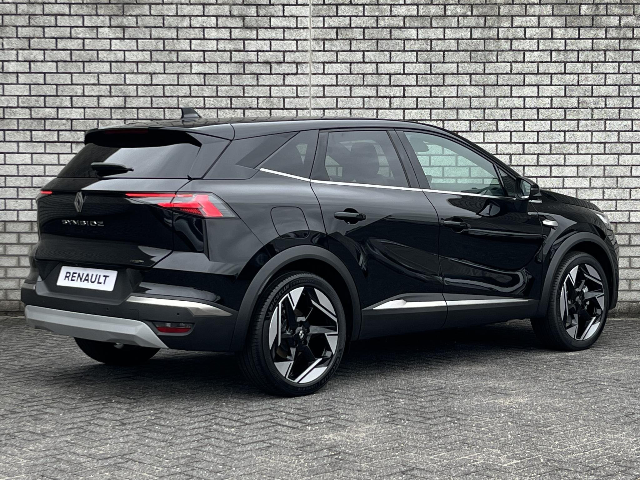 Renault Symbioz 1.8 E-Tech Full Hybrid 160 Iconic | 5 JAAR G, Auto's, 730 kg, 1789 cc, 4 cilinders, Met garantie (alle)